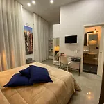 Casa Franzese 3* ナポリ