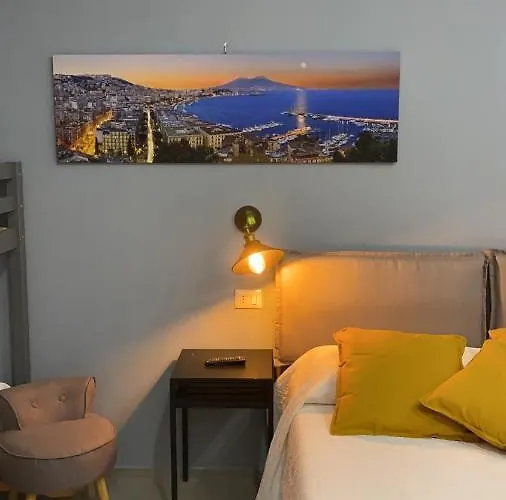 فندق مبيت وإفطار Casa Franzese نابولي